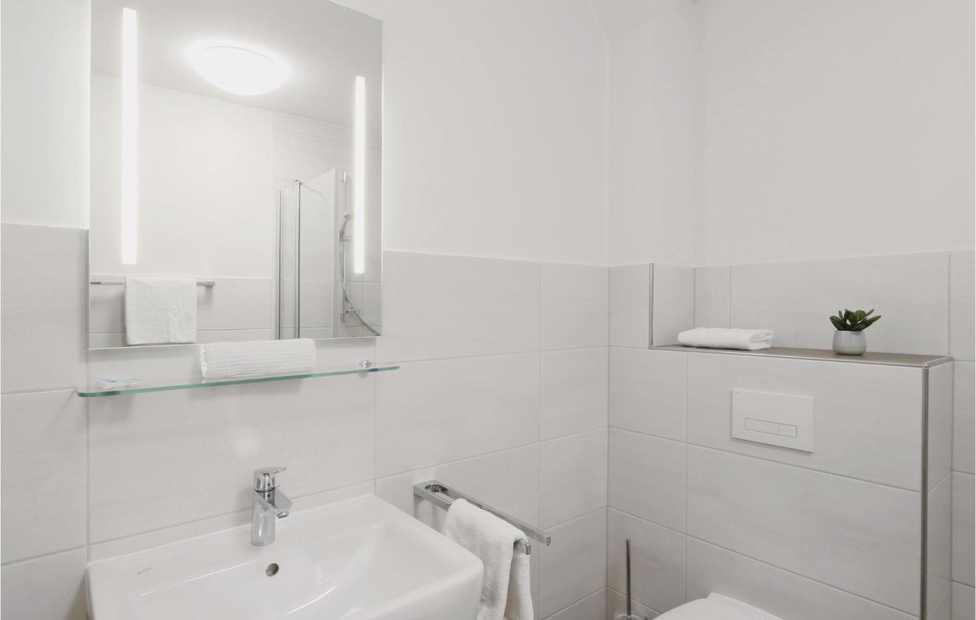 Amazing Apartment In Dagebuell With Kitchenette 외부 사진