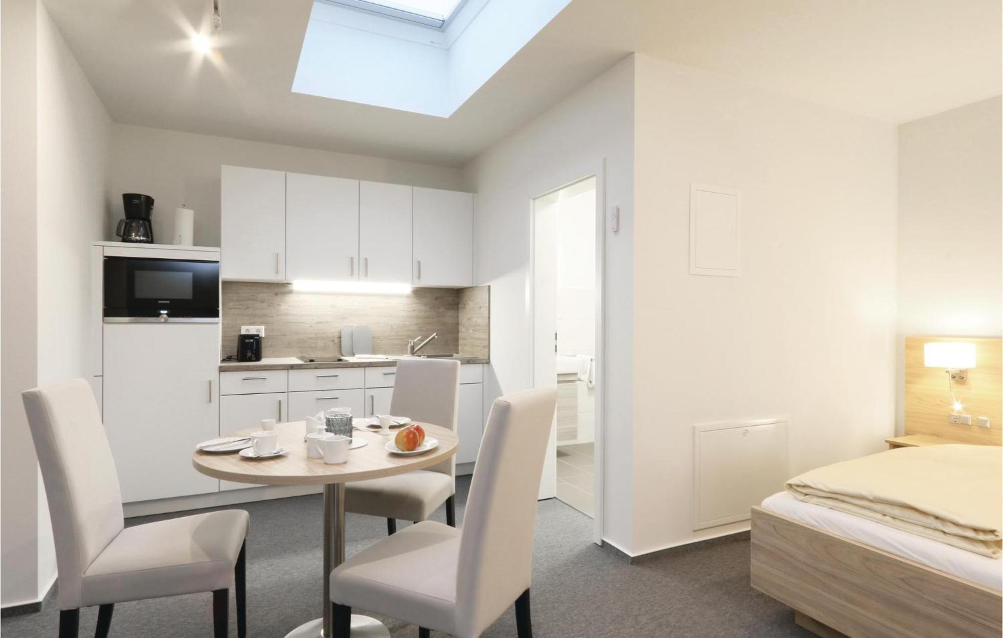 Amazing Apartment In Dagebuell With Kitchenette 외부 사진
